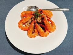 -鲁采 LU STYLE(CBD店)