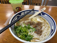 -鑫花溪牛肉米粉(凤凰街创始总店)