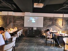 大堂-桂二老坛酸菜鱼(三街两巷店)
