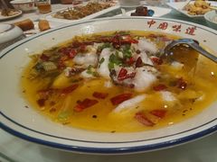酸辣Q爽鱼片-稻香酒家·33年老字号·港式粤菜(富邦中心店)