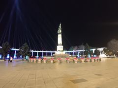 -人民防洪胜利纪念塔