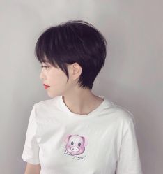 -十六番发型师事务所