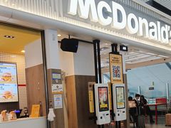 -麦当劳(深圳北站B2检票口楼上)