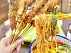 -嘎嘎香·大茶缸麻辣烫
