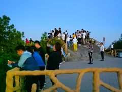 -鬼笑石后山停车场