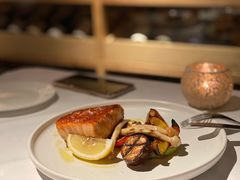 三文鱼扒-Pauly’skitchen地中海西餐厅(新世界广场B区店)