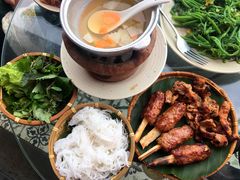 -Cau Go Vietnamese Cuisine