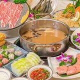 ⭕️我心中坠地道的港式海鲜火锅『喜势滚』