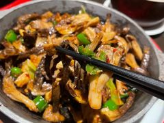 -吕氏焗小鲜•海鲜青岛菜(总店)