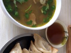 -黄阿姨锅贴大王(万航渡路店)