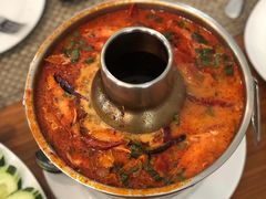 -Chom Cafe and Restaurant