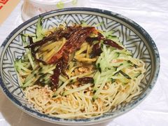 -霄汉牛三鲜湖北砂锅菜(万松园2店)