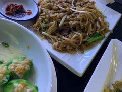 炒牛河-大头唛·啫鸡煲.粤菜.专门店(289艺术园区店)