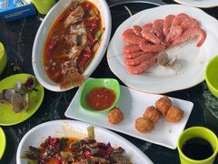 -小海豚•老字号海鲜餐厅(天涯店)