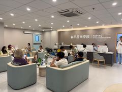 -上海大学附属上海和平眼科医院