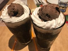 -必胜客(WOW中心城店)