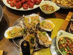 蒜蓉烤生蚝-一棠龙虾•王牌虾球(楚河汉街店)