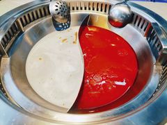-生活如沸·顺德水牛奶火锅(人民广场店)