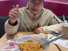 -小杨生煎(黄河路美食休闲街店)