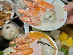 -樾餐厅泰式海鲜火锅(民歌湖店)