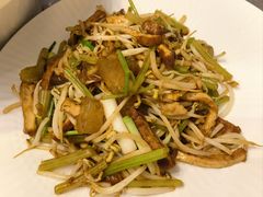 -闫府私房菜·老字号(恒隆店)