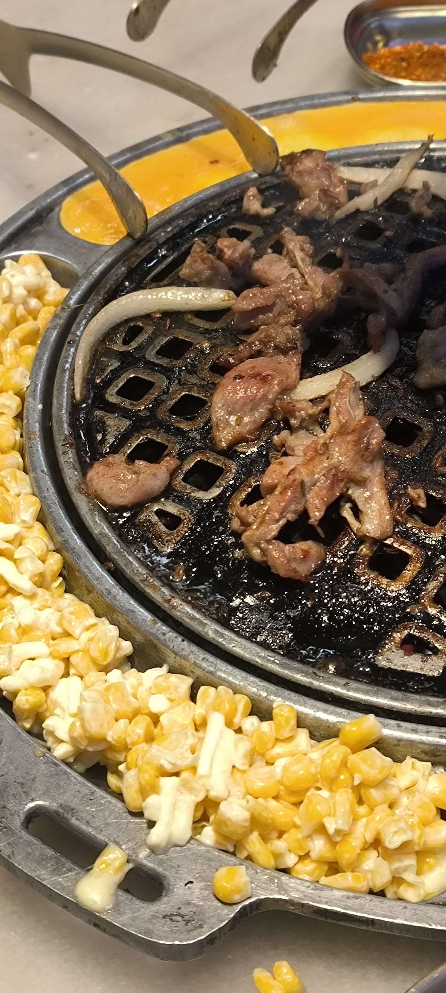 黑牛五花肉韩式风格的烤肉,环境不错,肉质鲜美