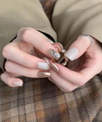 -蜜丝卡伦美甲美睫半永久