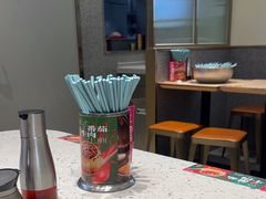 -小杨生煎(金山百联购物中心3楼店)