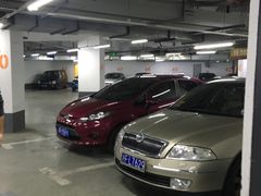 -圣诺亚大厦-地下停车场