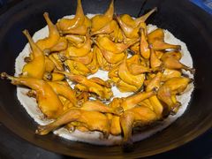 -头上红煨盐鸡乡村食府