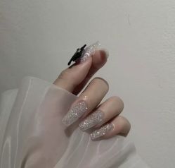 -ZX·美睫设计师汇聚店