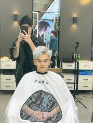 -藤野造型烫发染发