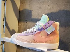 -NIKE KICKS LOUNGE体验店(北京新中关店)