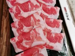 -老牌坊云南鱼豆花火锅(哈西万达店)