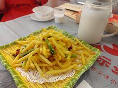 -肥肥虾庄·金牌油焖大虾(东湖欢乐谷店)