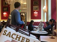 -Cafe Sacher(WIEN)