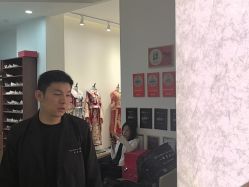 -喜爱高定婚纱摄影