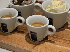 -LAVAZZA拉瓦萨咖啡(星通大厦店)