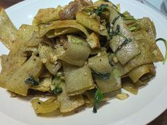 -黄泥岗·地道湖北菜(奥特莱斯店)