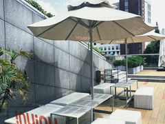 -UNI UNI(环亚凯瑟琳店)