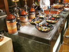 自助取餐区-怡咖啡海鲜自助餐厅(浦东香格里拉店)