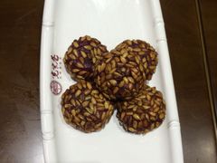 -张氏宽窄巷成都名小吃(茂业百货华强北店)