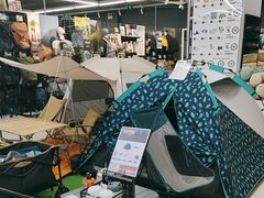 -迪卡侬(高新万达店)