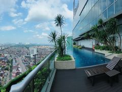 -K Fry Urban Korean Holiday Villa