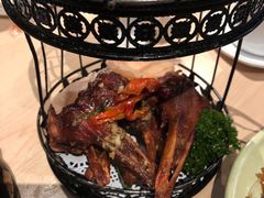 椒盐鸭下巴-避风塘(宝山万达店)