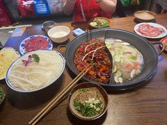 -萍姐火锅·公路夜市(武汉首店)