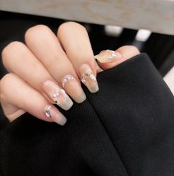 -艾珂·美甲美睫