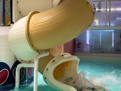 -涨巢·潮玩水疗局