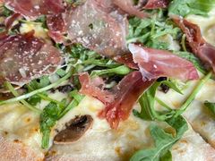 黑松露风干火腿披萨-COMMUNE幻师(五角场店)