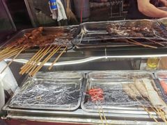 -小魏哥果仁烤面筋